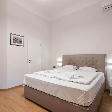 Klauzal Luxury Apartments-studio K31 Apartment *