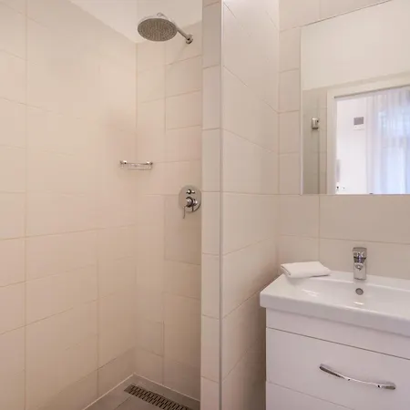 Klauzal Luxury Apartments-studio K31 *
